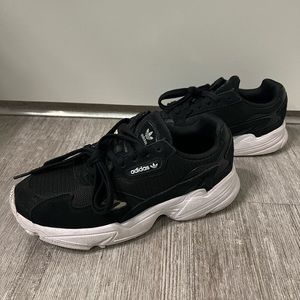adidas Originals Women’s Falcon Shoes, W
